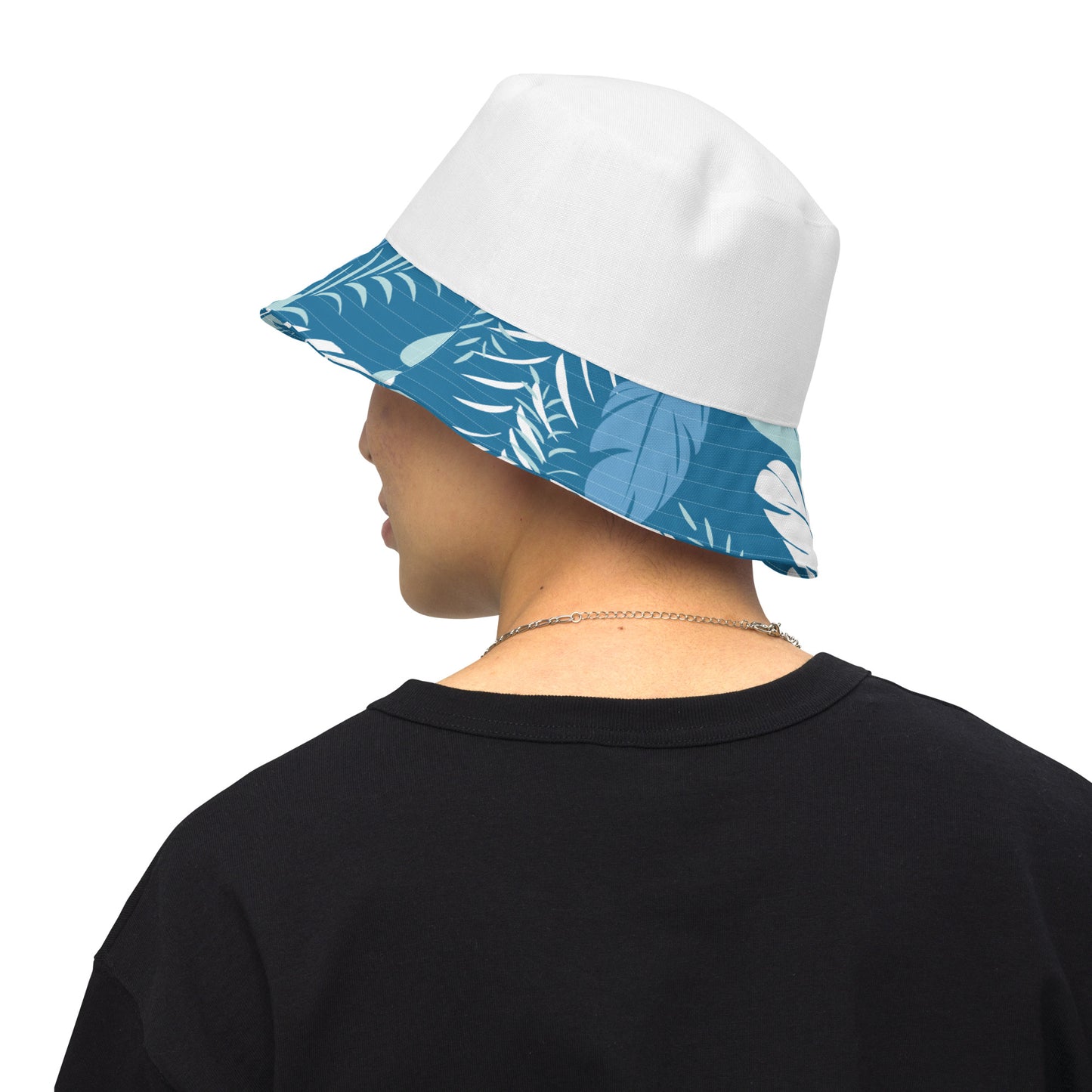 Reversible bucket hat